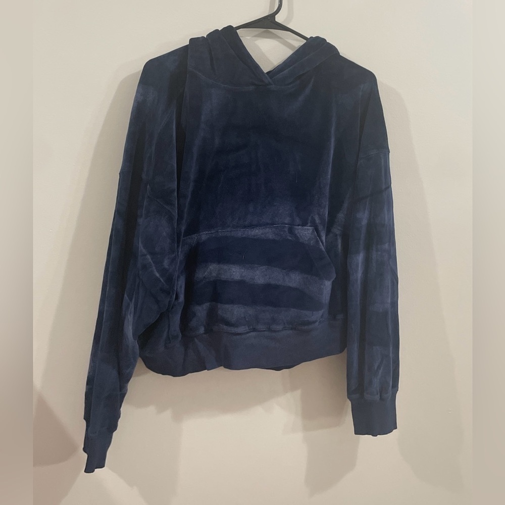 Boys Lie Velour Hoodie Crop Size Medium NWOT - Picture 2 of 6